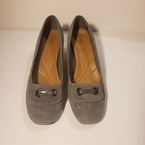 Clarks Artisan Suede Pumps